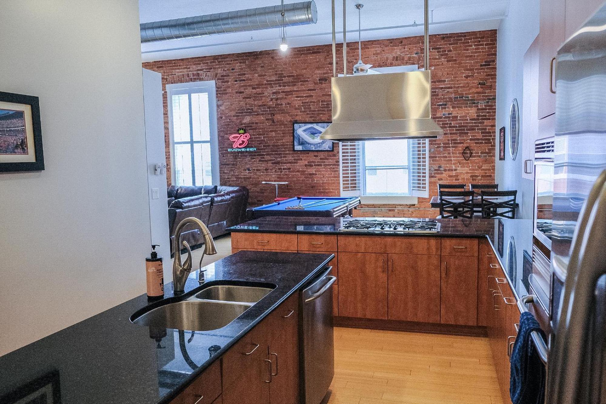Ferienwohnung Modern Lofts Next To Georgia St. & Convention Ctr. Indianapolis Zimmer foto